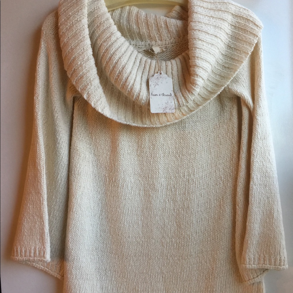 HEM& THREAD CREAM COWL NECK SWEATER SIZE SMALL